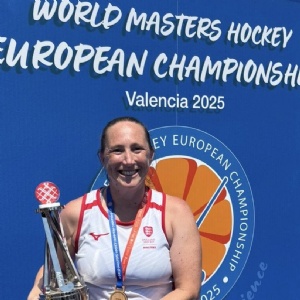 Vicki Franks Helps England to European Masters Hockey Glory